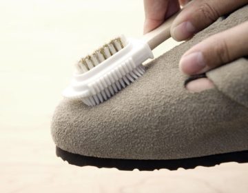 Лучшие средства и методы по очистке светлой замшевой обуви