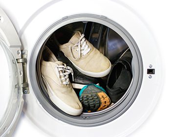 Можно ли стирать кроссовки в стиральной машине: как не испортить обувь и не сломать технику
