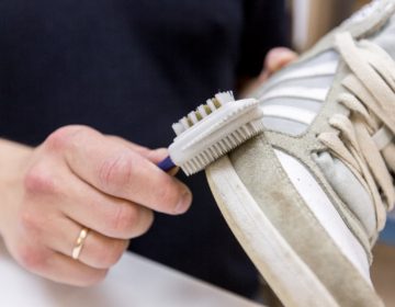 16 лучших способов чистки замшевых кроссовок